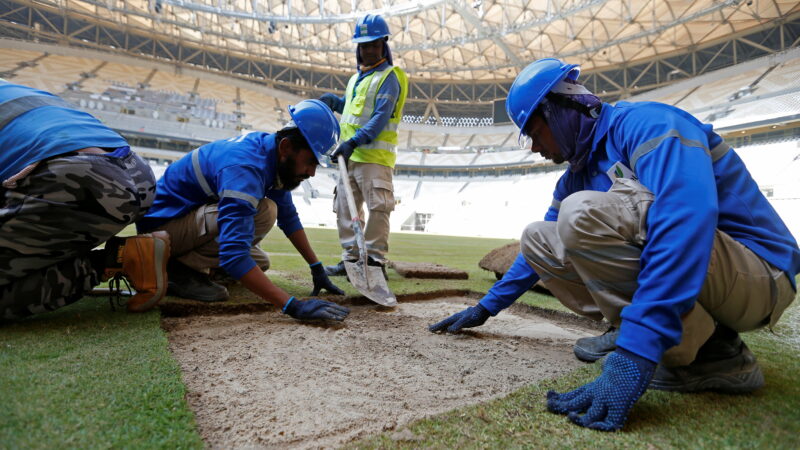 Fifa ignora próprio relatório e nega indenização a trabalhadores da Copa do Mundo do Catar