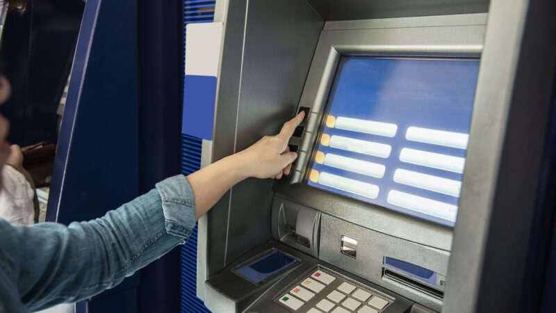 Pix para de funcionar no fim do ano? Veja horário do recesso bancário