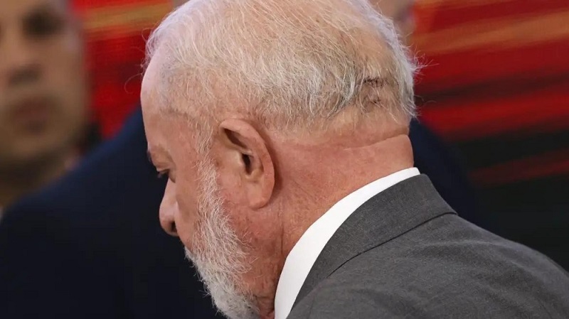 Presidente Lula passa por cirurgia no crânio após hemorragia intracraniana (10/12/24)