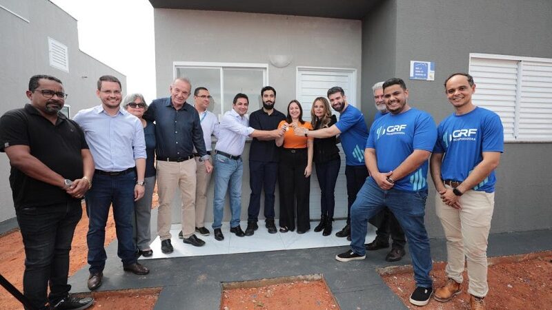 Primeira-dama do Estado entrega chaves do sonho da casa própria para 100 famílias em Nova Canaã do Norte – Jornal Advogado – Em Mato Grosso