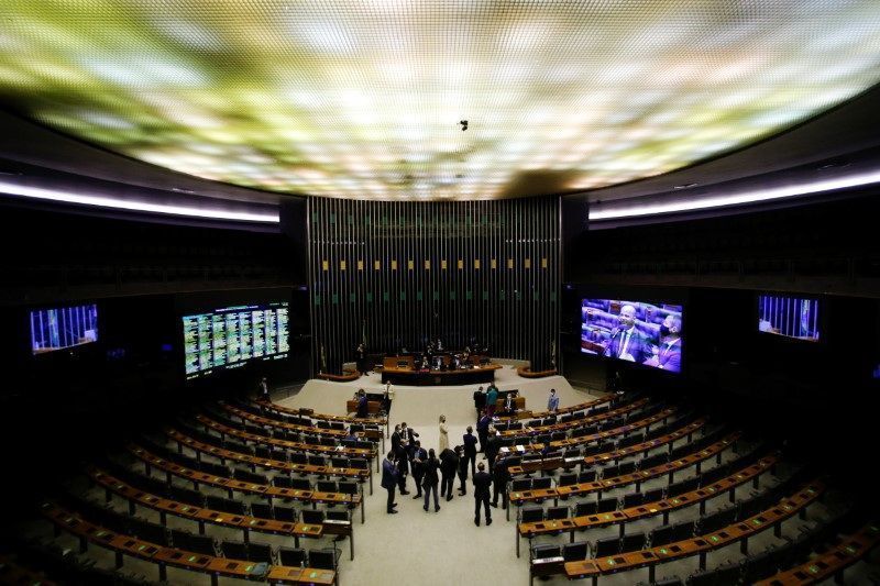 Projeto do pacote que muda arcabouço será votado antes do recesso, diz relator