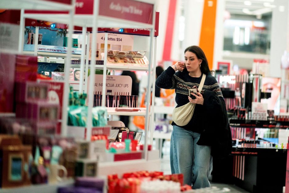 Vendas no varejo dos EUA superam as expectativas em novembro