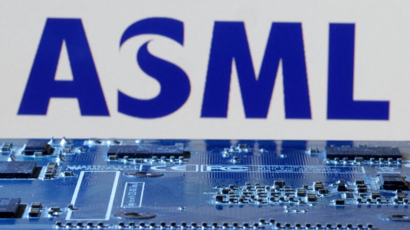 ASML vê alta de encomendas de máquinas de chips com boom da IA