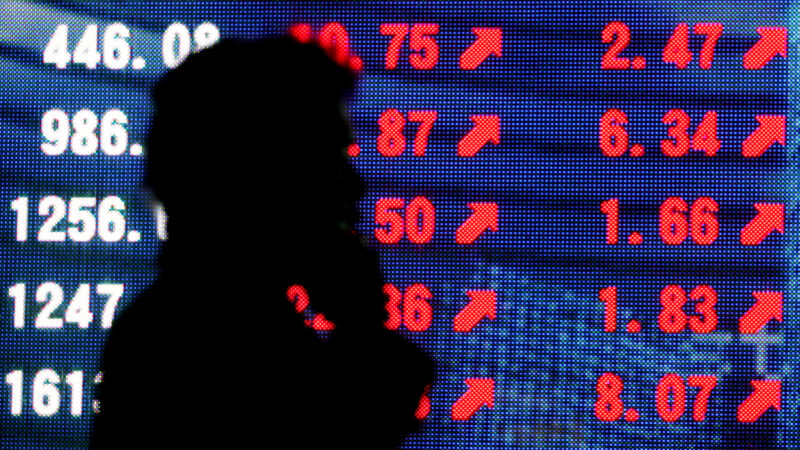 Ações da China têm forte queda, no início de ano mais fraco para a bolsa desde 2016