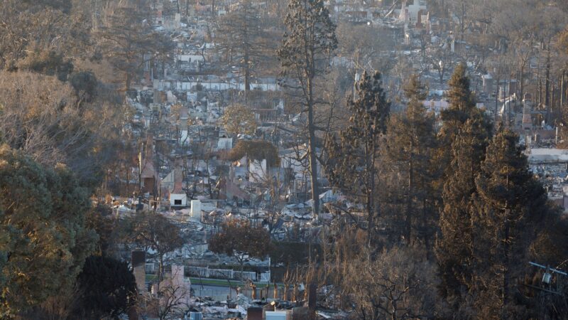 Alta nos aluguéis após incêndios deve piorar acesso a moradia em Los Angeles