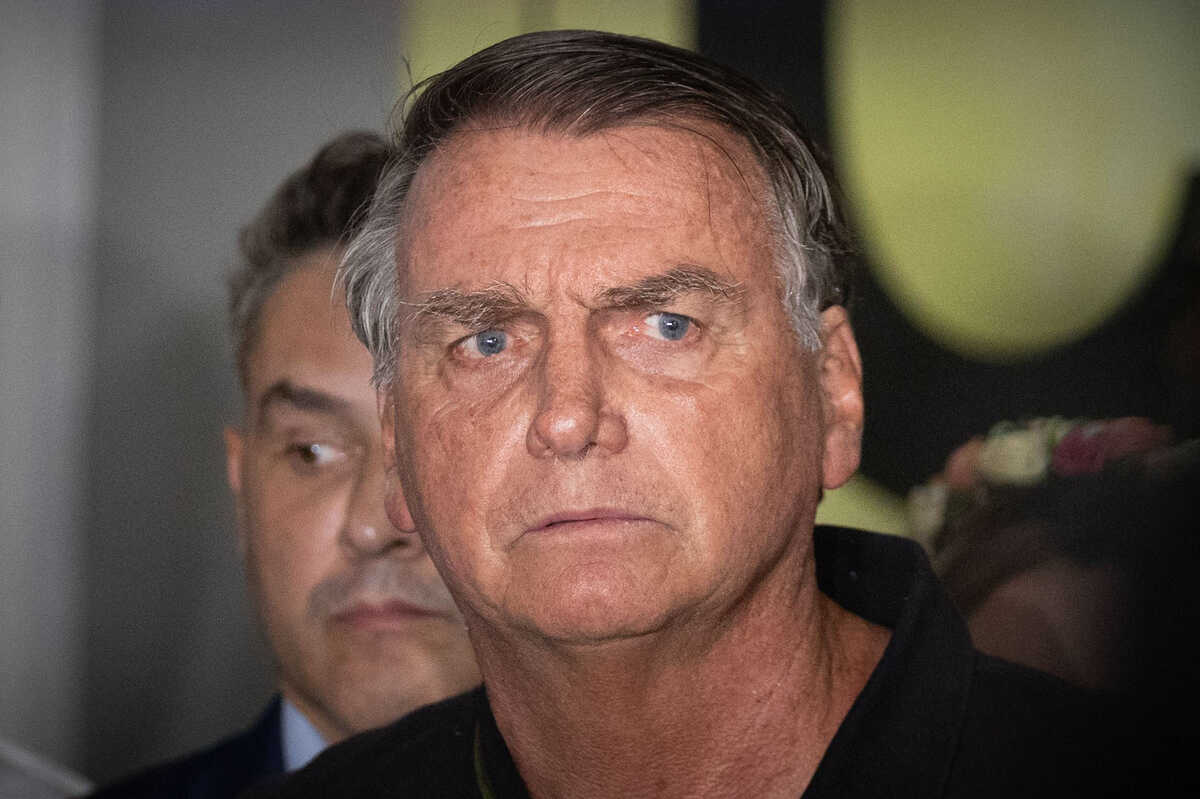 Maioria da 1ª Turma do STF vota por manter cautelares contra Bolsonaro