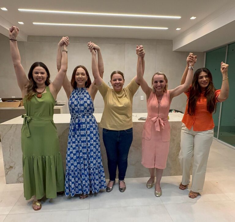 Com chapa 100% feminina, Paula Calil alcança 19 votos e é eleita presidente da Câmara de Cuiabá