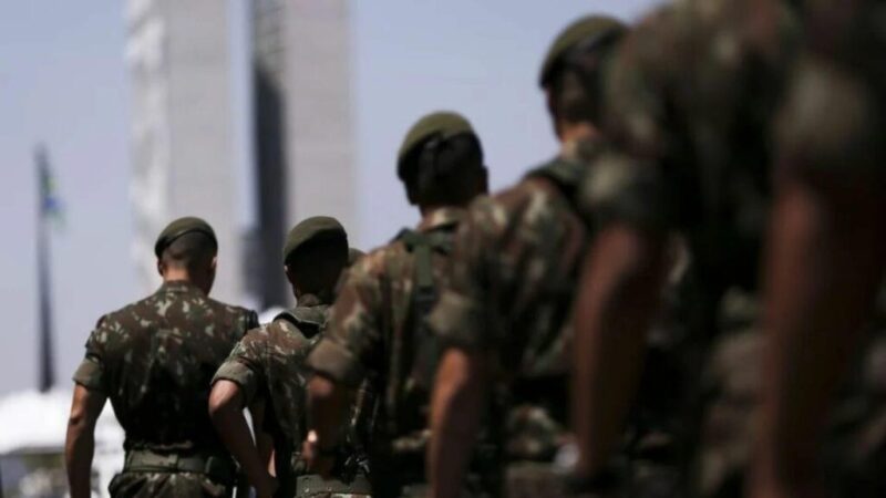 Condenados por fraudar licitação de R$ 46 milhões, oficiais do exército são condenados a apenas um ano de prisão