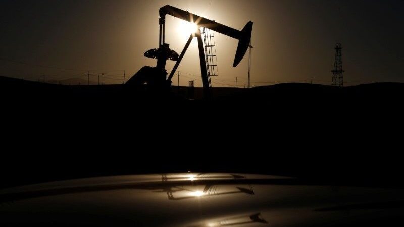 Estoques de petróleo nos EUA caem 1,962 milhão de barris, revela DoE