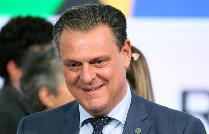 Ministério de Fávaro autorizou compra de R$ 479 milhões em tratores com emendas suspensas – Jornal Advogado – Em Mato Grosso