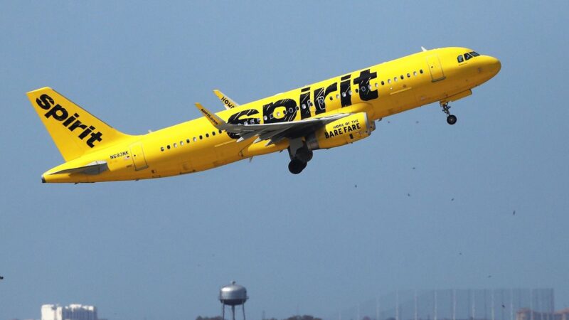 Nos EUA, Spirit Airlines reduz cargos em meio à luta contra falência