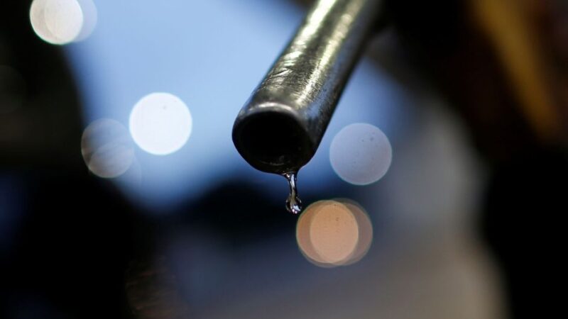 Petrobras aumenta diesel no mesmo dia da alta do ICMS