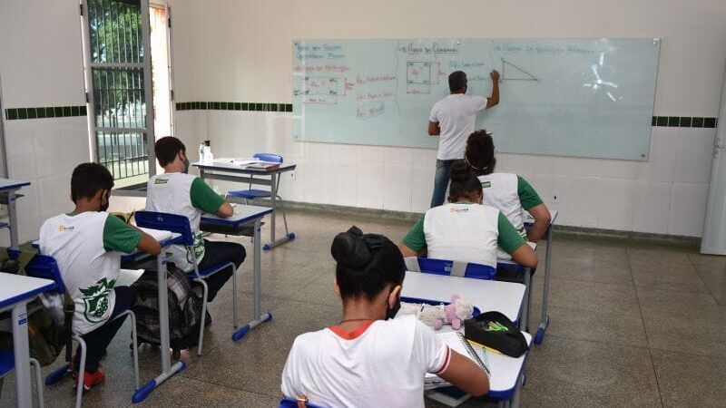 Prefeito admite que faltará vagas nas escolas da rede pública de Cuiabá