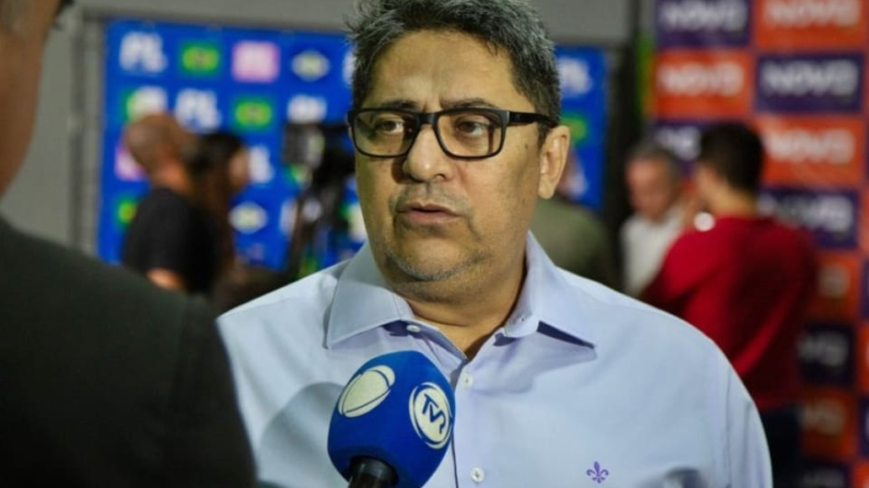 Secretário diz que empresa tem 30 dias para “limpar Cuiabá”; novos caminhões chegam nesta segunda