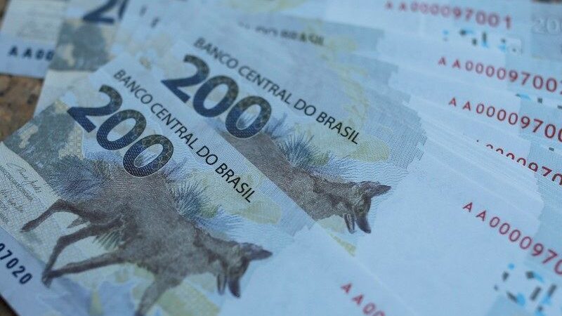 Servidores que recebem teto salarial enquadram no 1% mais rico do país