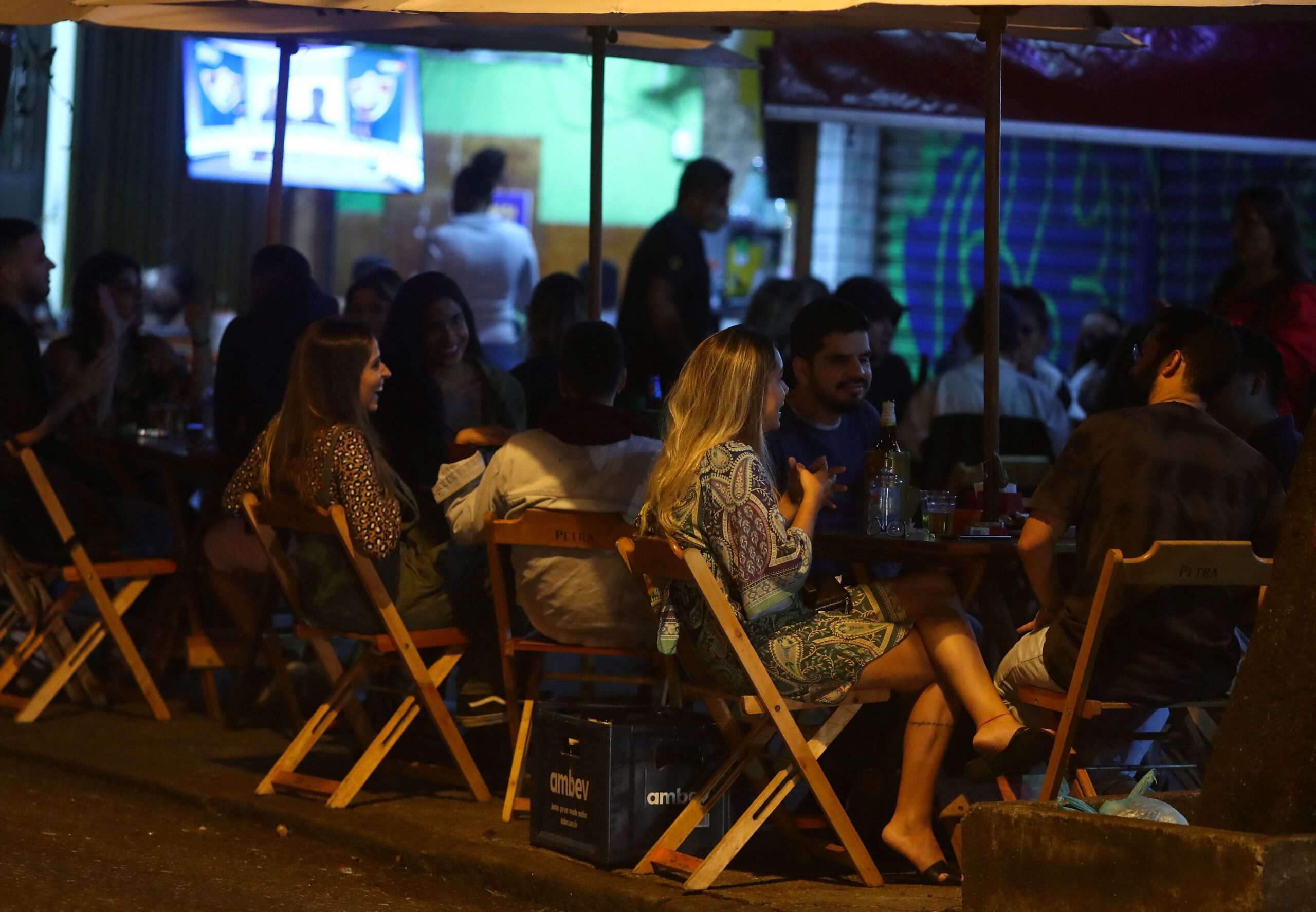 Setor de serviços do Brasil tem menor crescimento do ano em dezembro, mostra PMI
