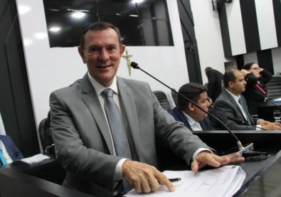 Vereador diz que se absteve de votar na eleição da Câmara após “trairagem” de colegas