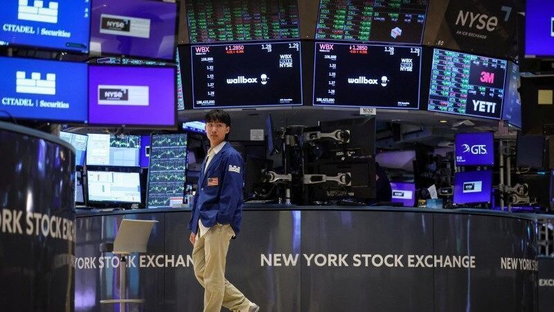 Wall Street: Nasdaq despenca após entusiasmo com IA chinesa