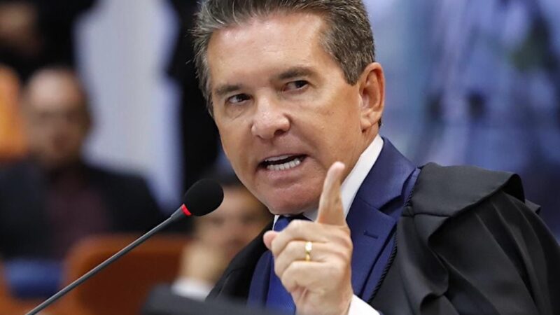 Presidente garante que nenhum conselheiro pretende se aposentar antes do limite da compulsória