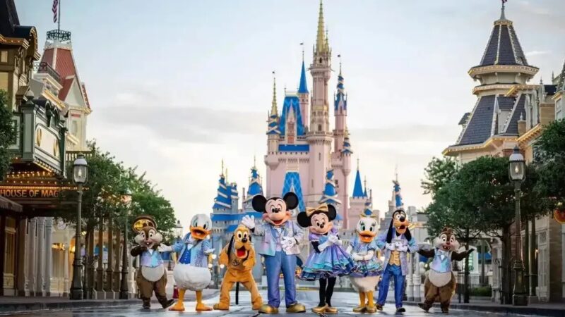 Viagem à Disney fica R$ 1 mil mais barata com queda do dólar