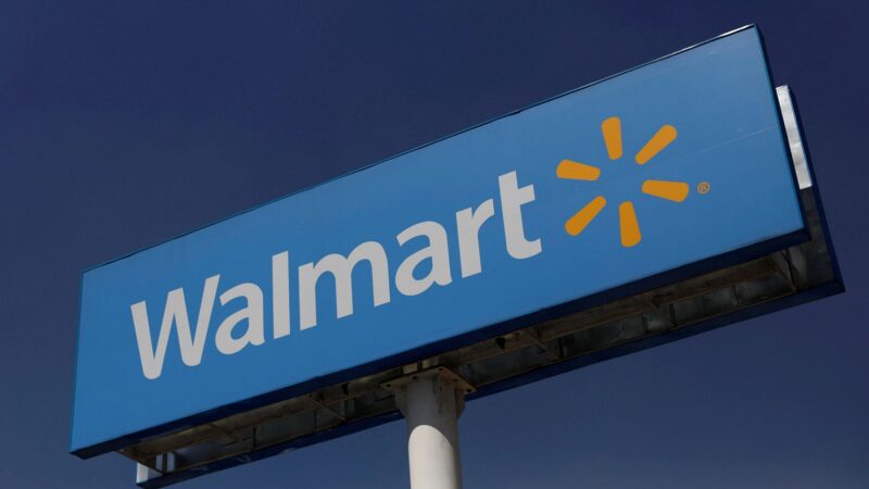 Trump pede para Walmart “comer as tarifas“ após ameaça de alta nos preços
