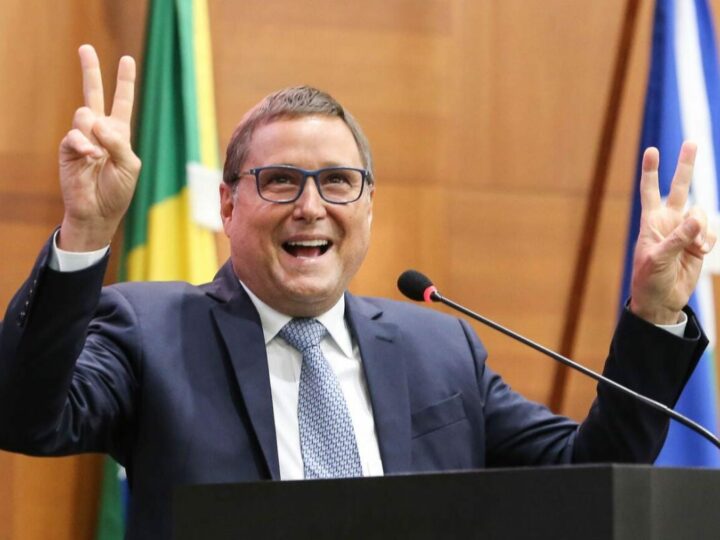 Mauro Carvalho descarta candidatura em 2026, mas diz que “política está no sangue”