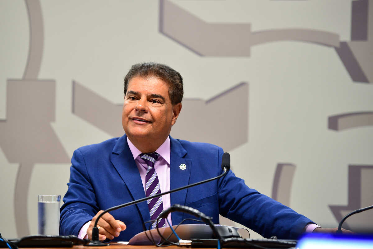 Em reunião com Riedel, prefeitos fazem lobby por Nelsinho no Senado