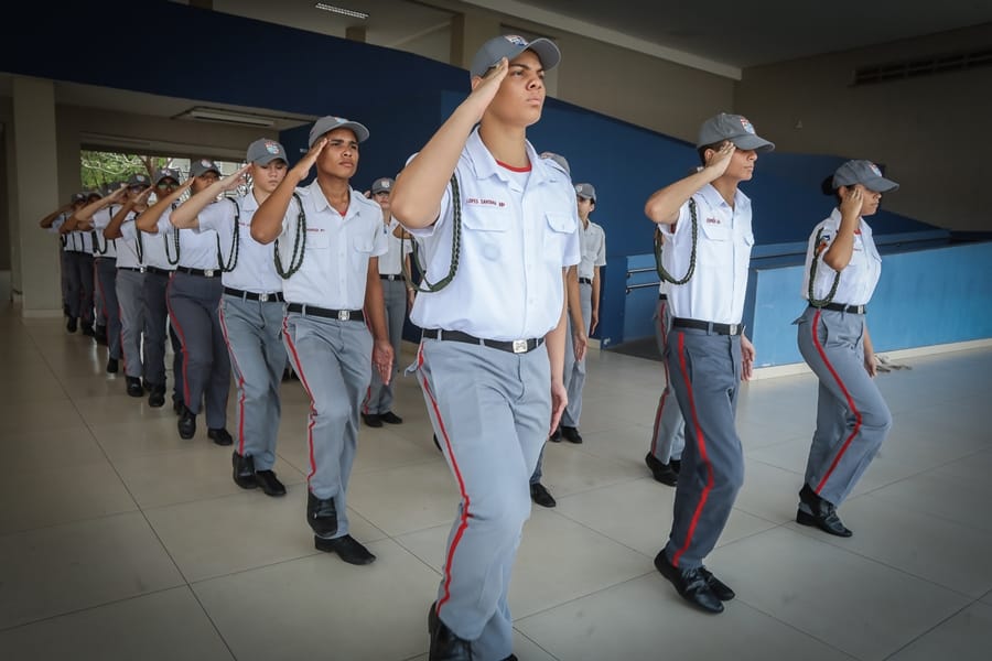 28 novas escolas em Mato Grosso devem ser convertidas para o modelo cívico-militar