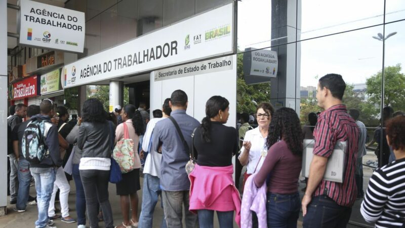 Política fiscal definirá cenário de desemprego, dizem especialistas