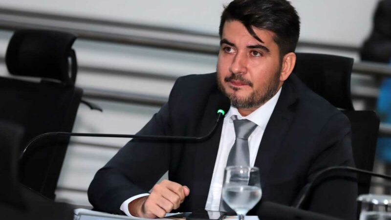 TJMS mantém condenação de Rafael Tavares por injúria contra o deputado Vander Loubet