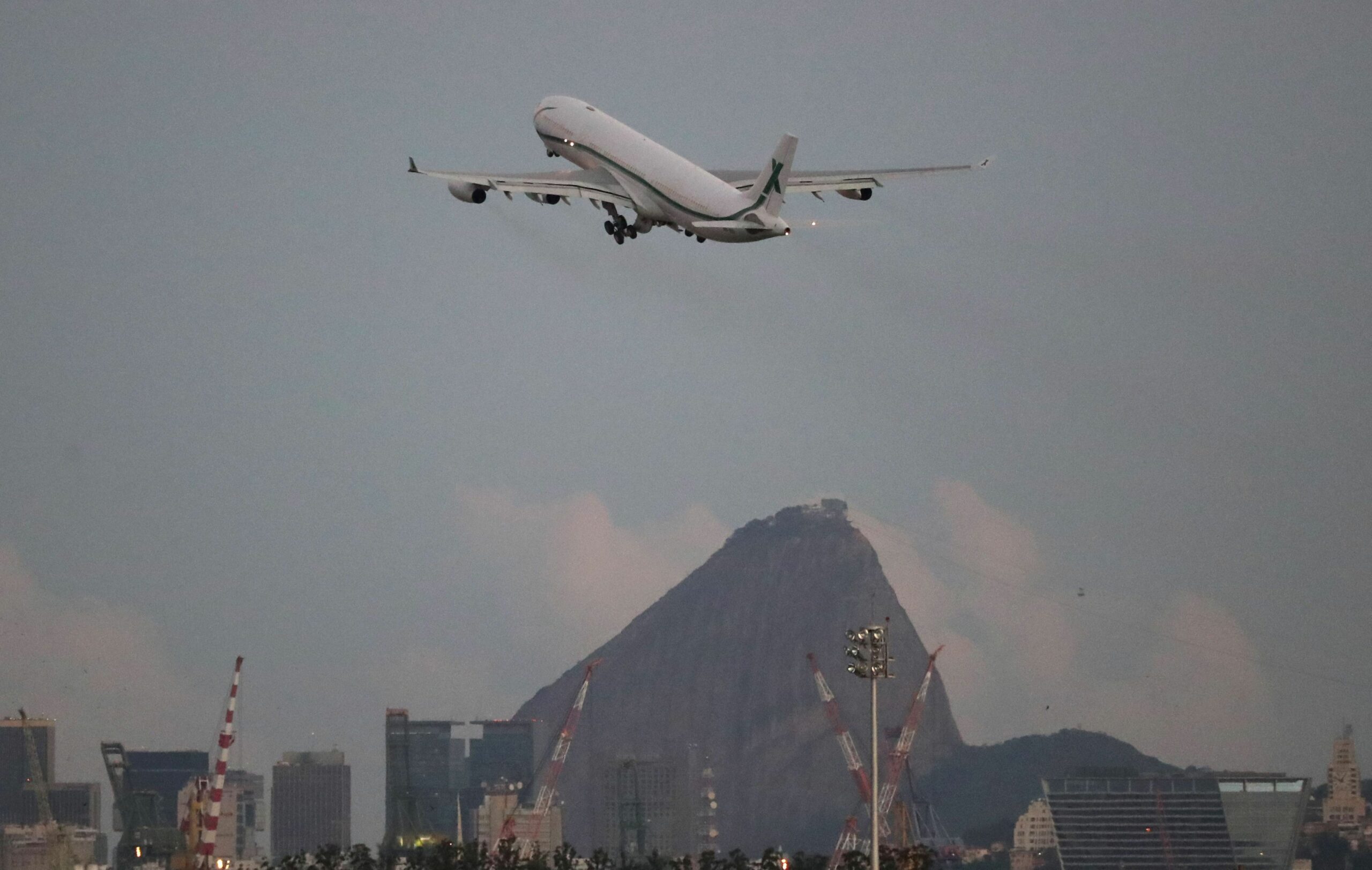 Chinesa Envision investirá US$ 1 bi na produção de SAF no Brasil
