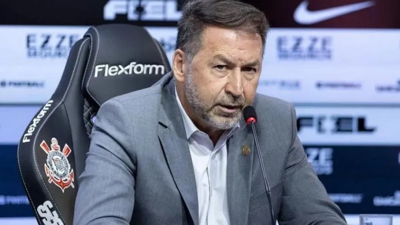 Conselho vota pró-impeachment, e Augusto Melo é afastado do Corinthians