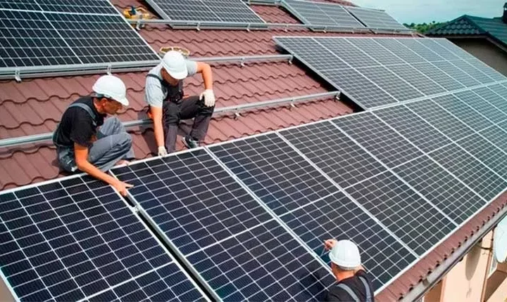 Justiça suspende cobrança retroativa de ICMS feita pela Energisa a produtores de energia solar em MT