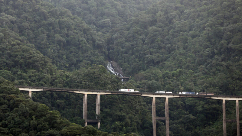 Tráfego em estradas da Ecorodovias dispara em abril com novas concessões