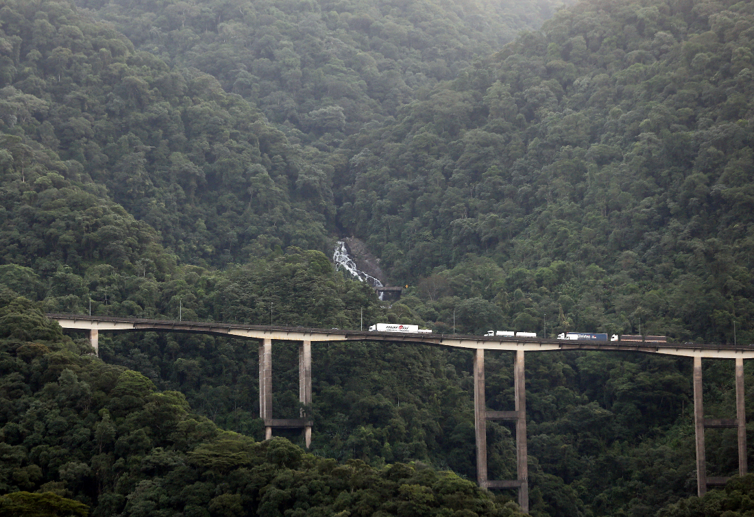 Tráfego em estradas da Ecorodovias dispara em abril com novas concessões
