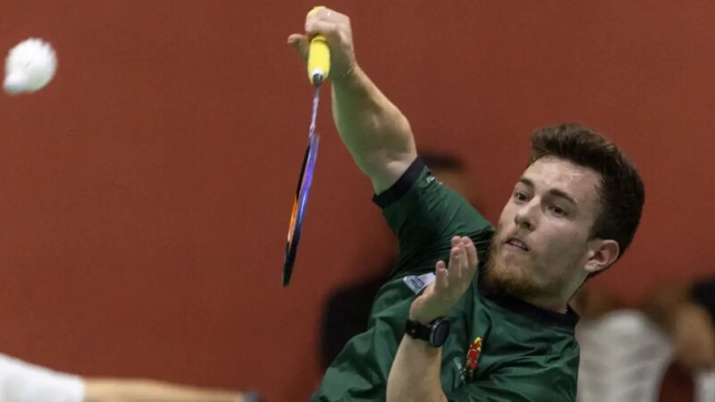 Vitor Tavares é ouro em Torneio Internacional de Badminton no Bahrein