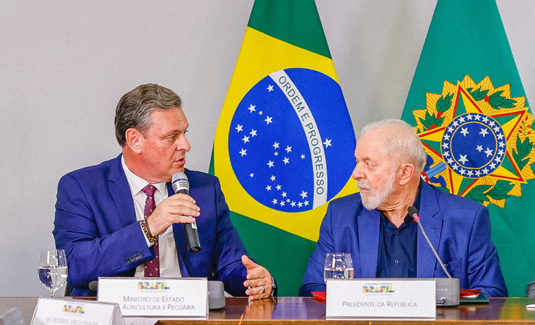 Carlos Fávaro terá que explicar por que pediu R$ 138 milhões extras para combater gripe aviária