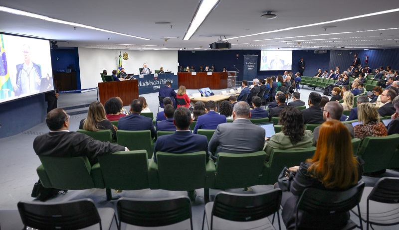 Em audiência no STF, advogados do Senado e da Câmara justificam emendas