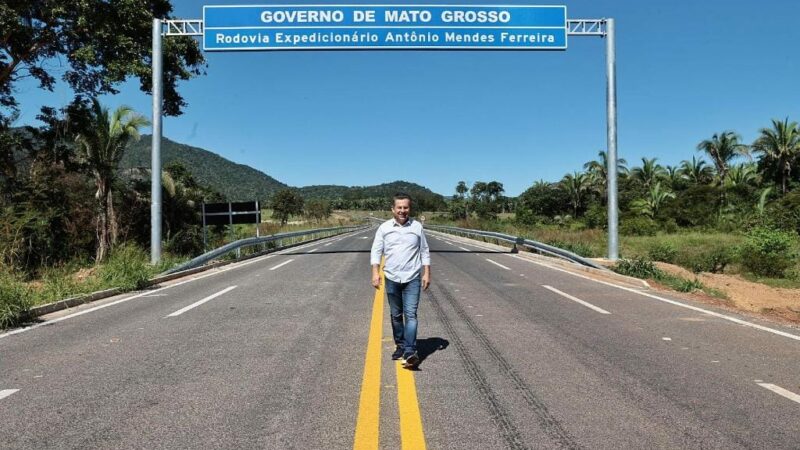 Governo de MT entrega asfalto novo e tira Agrovila das Palmeiras do isolamento