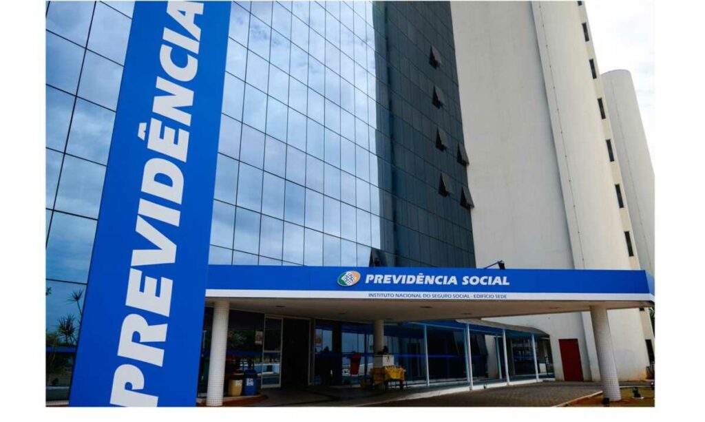 Governo federal aciona Supremo contra decisões que responsabilizam a União por fraude no INSS