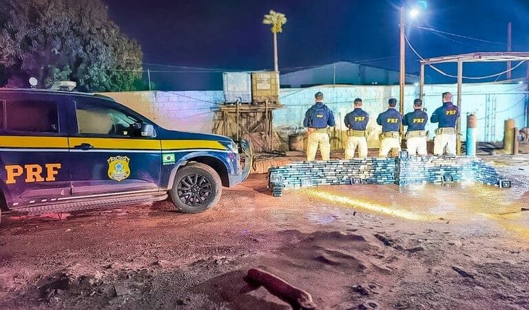 Motorista e passageira são presos com drogas escondidas em tanque de caminhão
