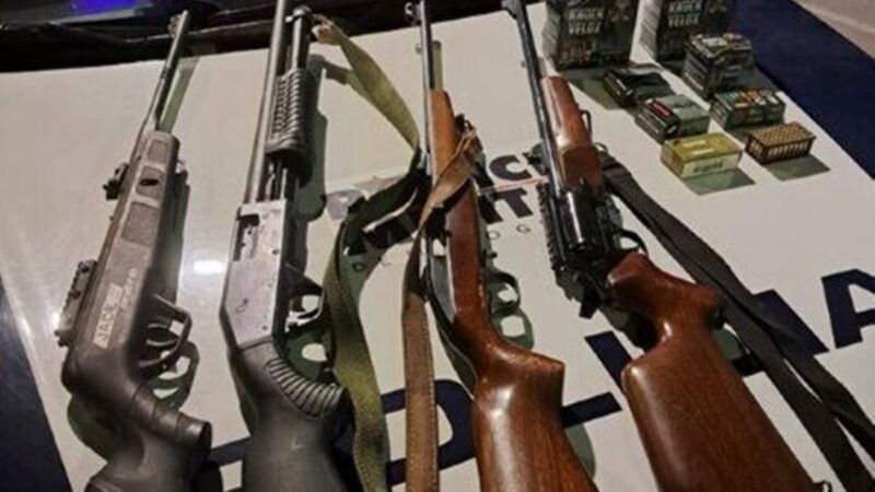 Mulher morre com tiro de espingarda 12 no peito; marido é preso e alega disparo acidental