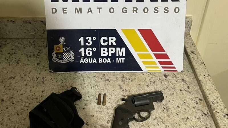 Polícia Militar prende quatro homens e apreende arma e munições durante evento