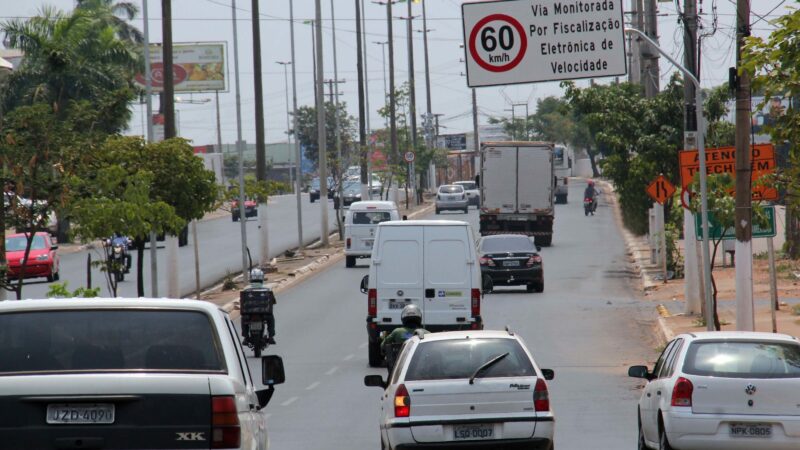 Prefeito anuncia que vai substituir radares por lombadas eletrônicas em Cuiabá