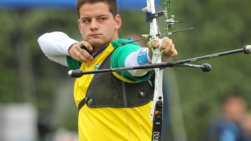 Marcus D´Almeida conquista prata no Finals de tiro com arco