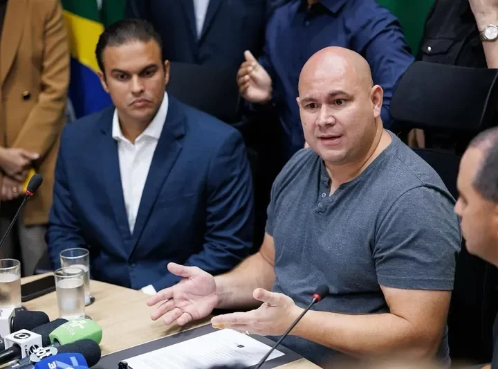 Abilio diz que Lula transformou Brasil em ditadura e culpa presidente por tarifa dos EUA