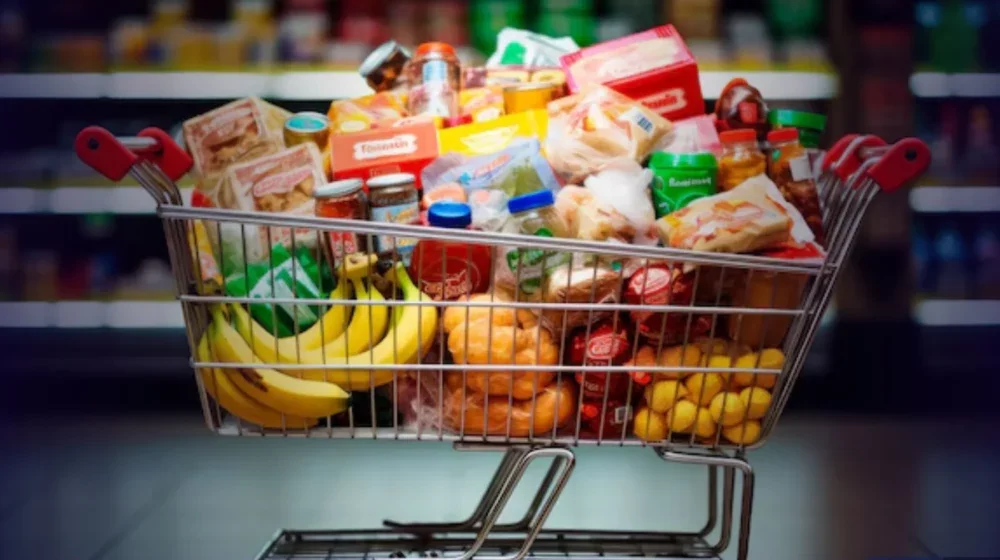 Custo da cesta básica cai em todas as capitais brasileiras no segundo semestre