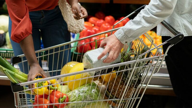 Cuiabanos têm novo alívio no bolso com segunda queda consecutiva no custo