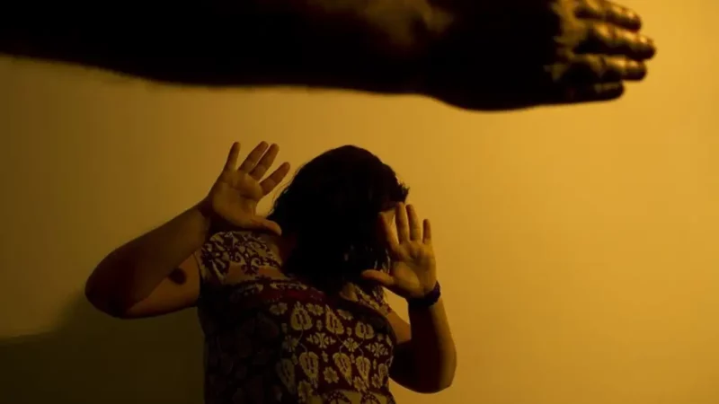 Homem é condenado por ameaçar ex-esposa de morte e sumir com filho do casal