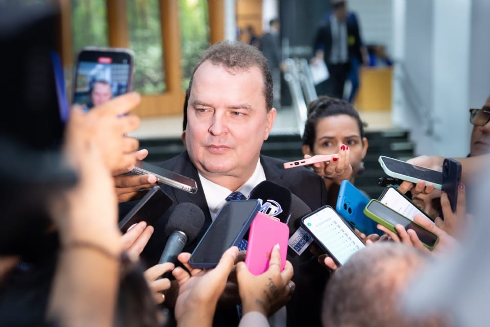 Max Russi convida Juarez e Fábio Garcia ao Podemos e ‘sonha’ com filiação de Virginia Mendes